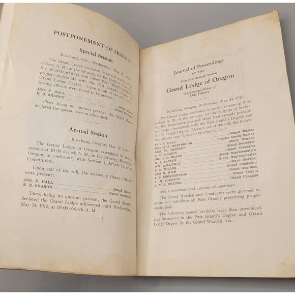 Proceedings Grand Lodge Odd Fellows IOOF May 1916 Roseburg Oregon Book - Picture 9 of 12